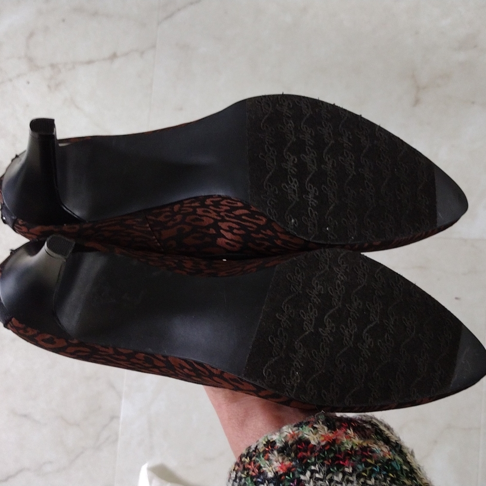Soft Style heels. - Picture 5 of 11